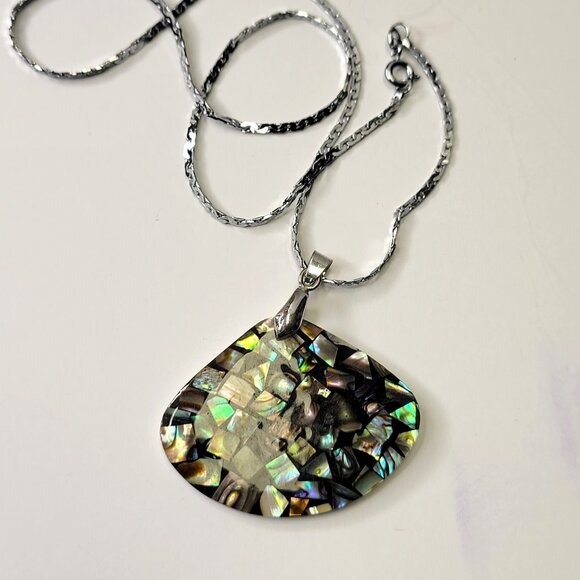Genuine Abalone Shell Pendant Necklace Triangular Abalone Pendant Short Necklace - Picture 1 of 10